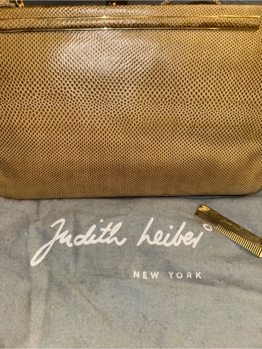 Judith Leiber Karung exotic snake skin cross body with dust bag and comb - Picture 3 of 13